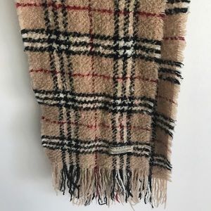 100% authentic Burberry scarf.